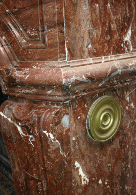 Cheminée ancienne régence en marbre rouge royal Epoque Napoléon III