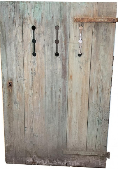 Portes anciennes à panneaux carrés marquetés d'un filet de bois clair