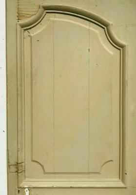 Paire de portes de style Louis XV en chene patiné XIX siècle